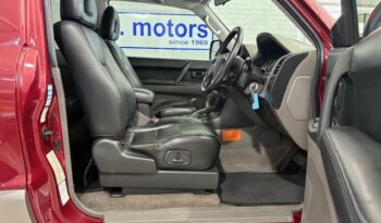 MITSUBISHI PAJERO 3.5 V6 AUTO SWB 2001 full