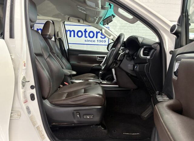 TOYOTA FORTUNER 2.8 GD6 4X4 AUTO 2017 full