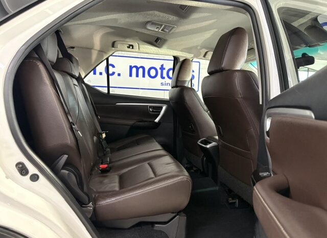TOYOTA FORTUNER 2.8 GD6 4X4 AUTO 2017 full