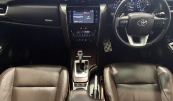 TOYOTA FORTUNER 2.8 GD6 4X4 AUTO 2017 full