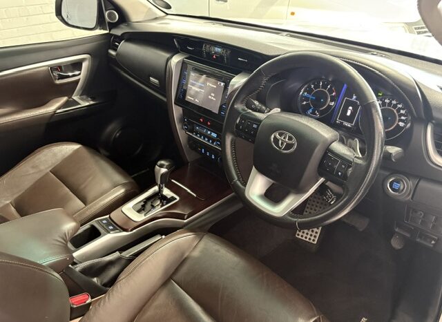 TOYOTA FORTUNER 2.8 GD6 4X4 AUTO 2017 full