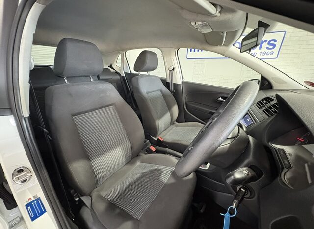 VW POLO VIVO 1.6 COMFORTLINE 5DR AUTOMATIC 2022 full