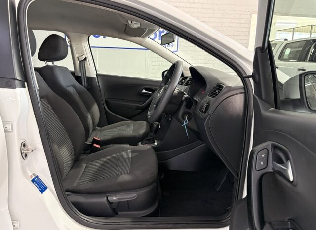 VW POLO VIVO 1.6 COMFORTLINE 5DR AUTOMATIC 2022 full