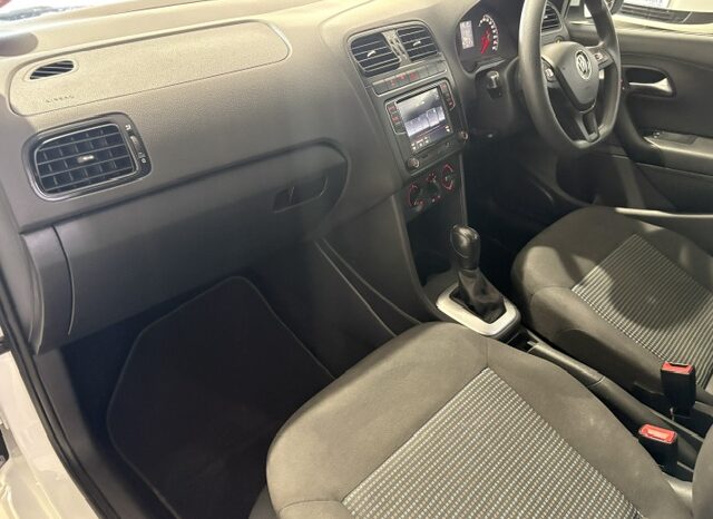 VW POLO VIVO 1.6 COMFORTLINE 5DR AUTOMATIC 2022 full