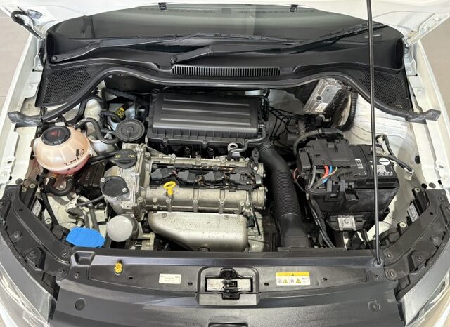 VW POLO VIVO 1.6 COMFORTLINE 5DR AUTOMATIC 2022 full