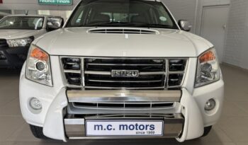 ISUZU KB 300 D-TEQ LX D/CAB 2010 full