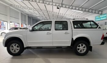 ISUZU KB 300 D-TEQ LX D/CAB 2010 full