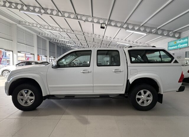 ISUZU KB 300 D-TEQ LX D/CAB 2010 full