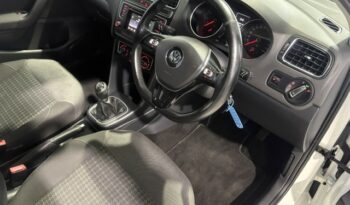 VW POLO 1.2 TSi COMFORTLINE 5DR 2015 full