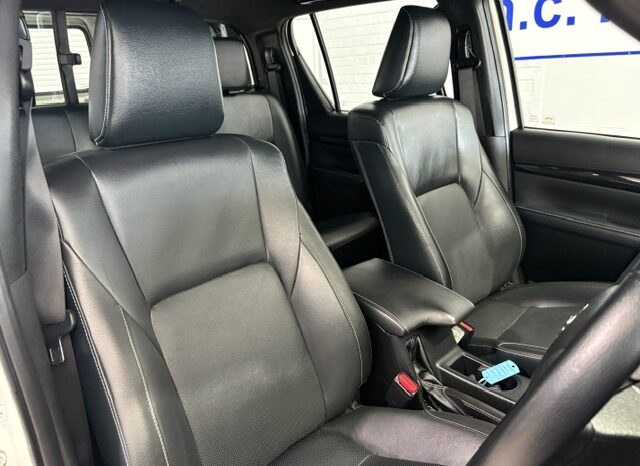 TOYOTA HILUX LEGEND50 2.8 GD6 4X4 D/CAB 2019 full