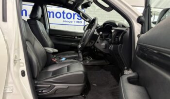TOYOTA HILUX LEGEND50 2.8 GD6 4X4 D/CAB 2019 full