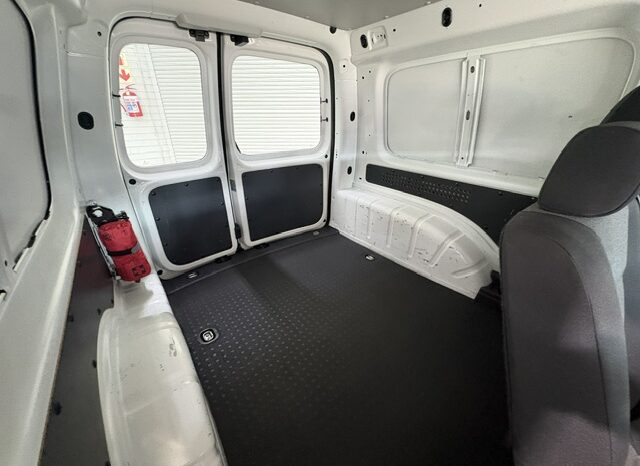 VW CADDY4 MAXI CREWBUS 2.0 Tdi 2021 full