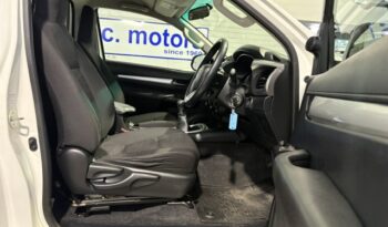 TOYOTA HILUX 2.8 GD6 RAIDER 4X4 S/C P/U 2018 full