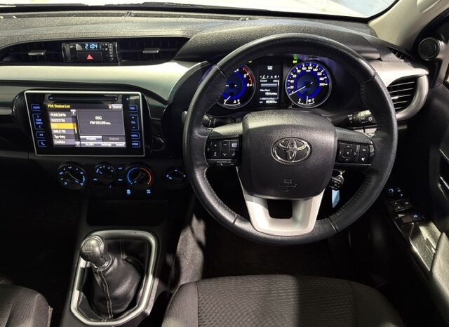 TOYOTA HILUX 2.8 GD6 RAIDER 4X4 S/C P/U 2018 full