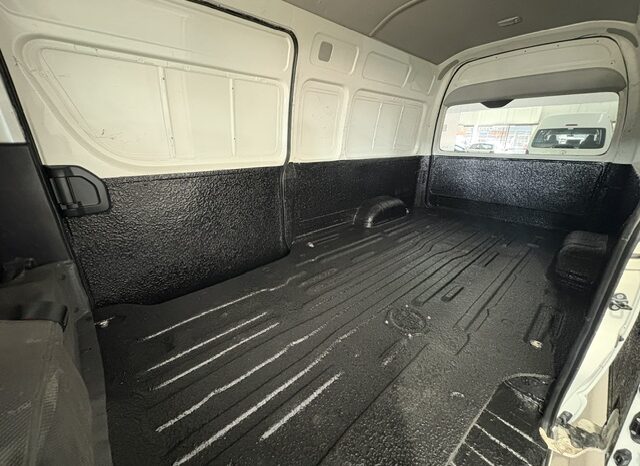 TOYOTA QUANTUM 2.7 HIGH ROOF PANEL VAN LWB 2015 full
