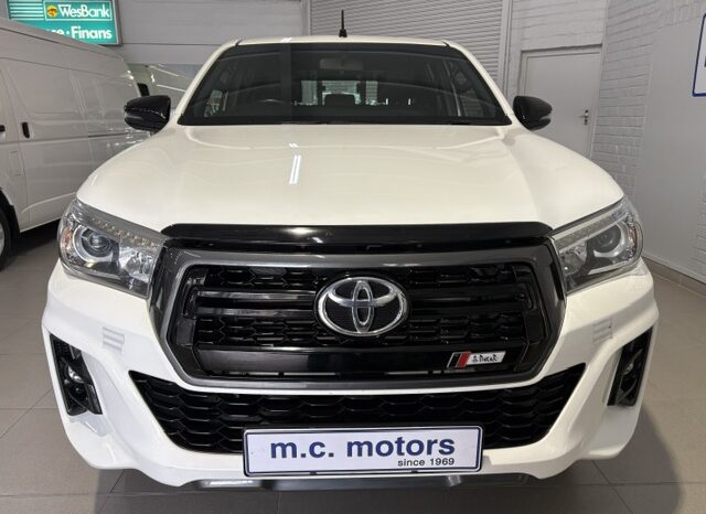 TOYOTA HILUX 2.8 GD6 DAKAR 4X4 AUTO D/CAB P/U 2018 full