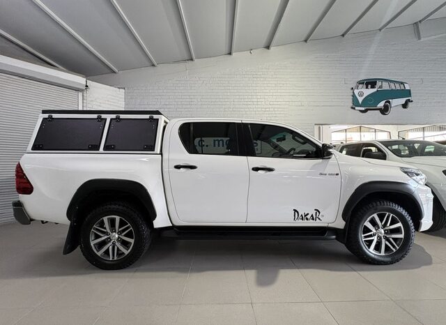 TOYOTA HILUX 2.8 GD6 DAKAR 4X4 AUTO D/CAB P/U 2018 full