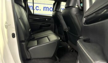 TOYOTA HILUX 2.8 GD6 DAKAR 4X4 AUTO D/CAB P/U 2018 full